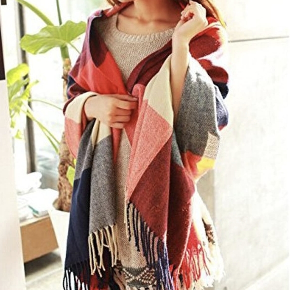 NWOT Women's Multi-Colored Plaid Scarf in Red/Blue/White - Picture 2 of 5